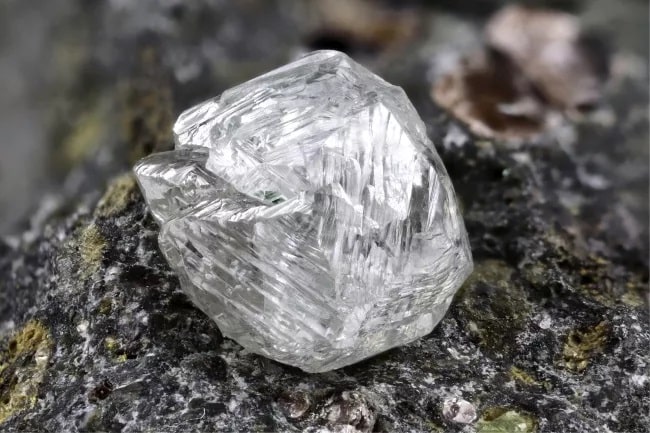 Diamantes feitos a partir de sal do mar